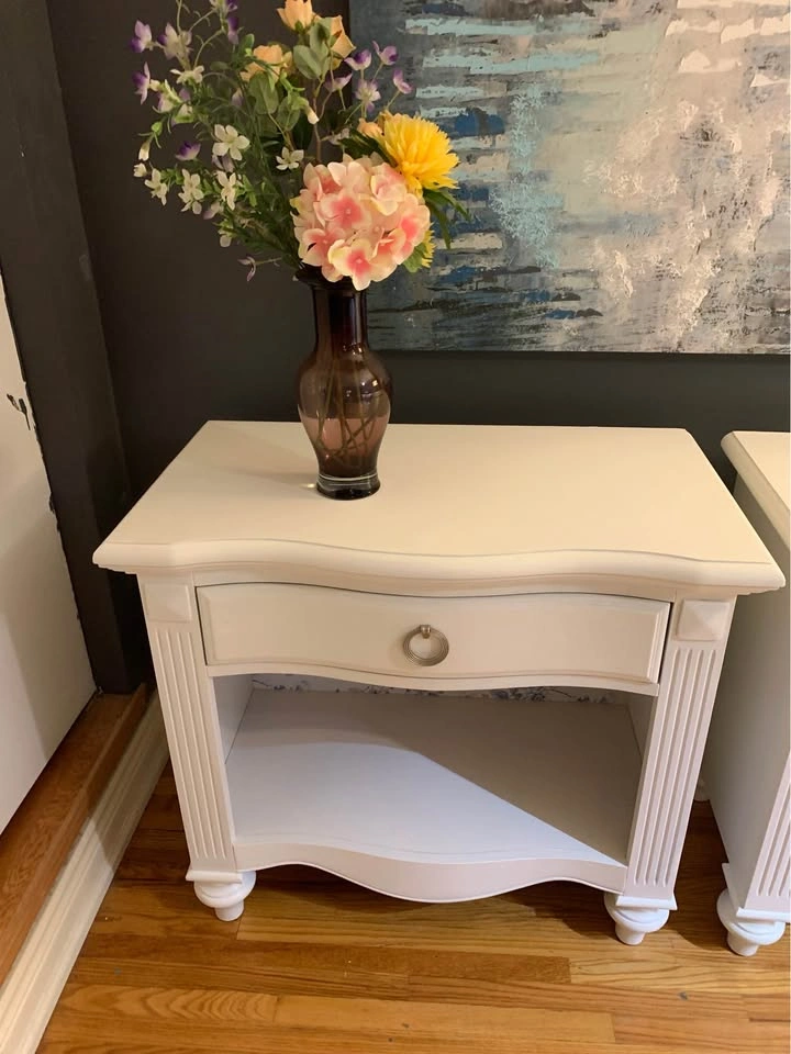 Large solid wood night stands /side tables. - photo 2