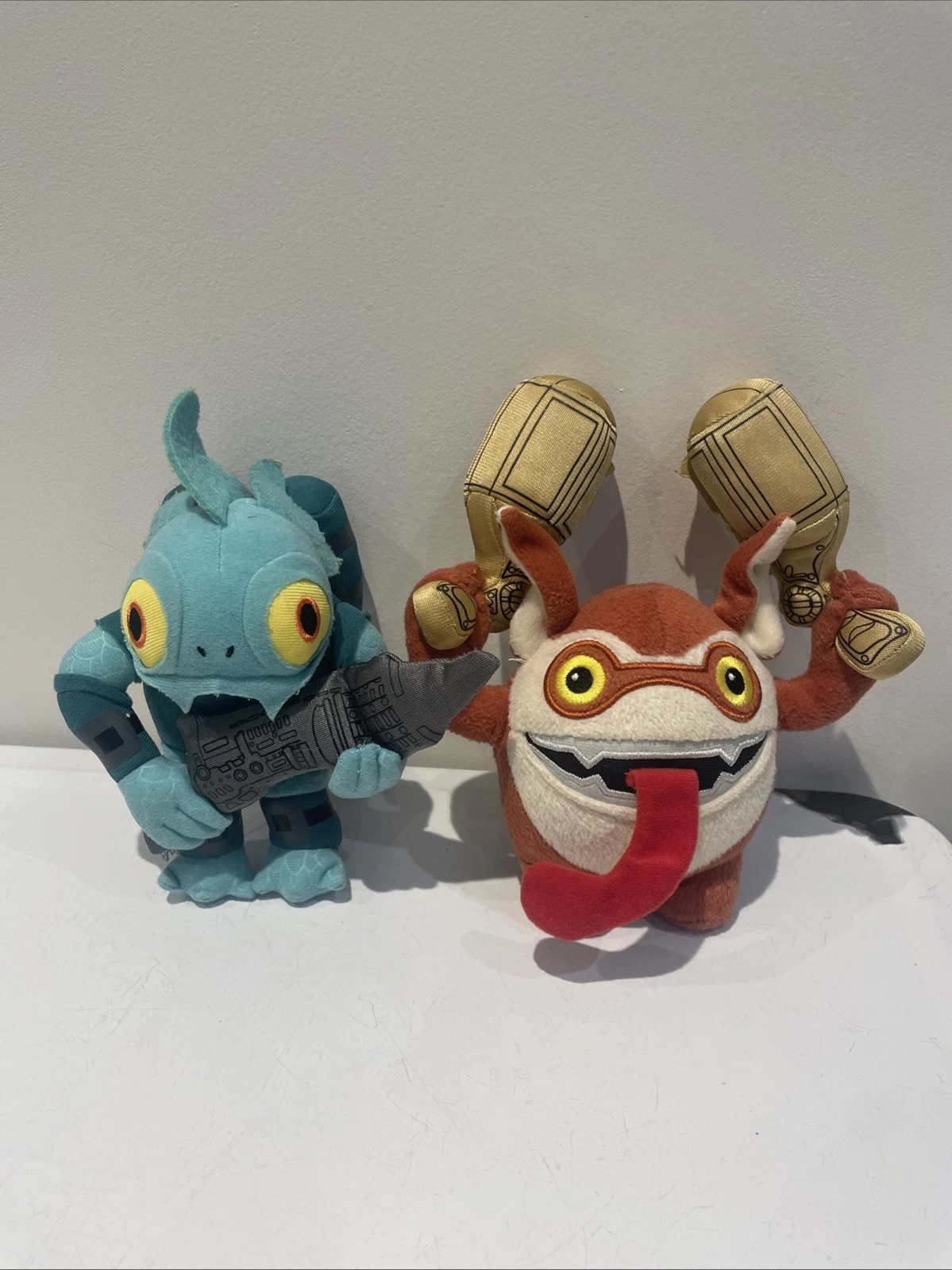 Skylanders Gill Grunt And Trigger Happy Plush Figures 2012