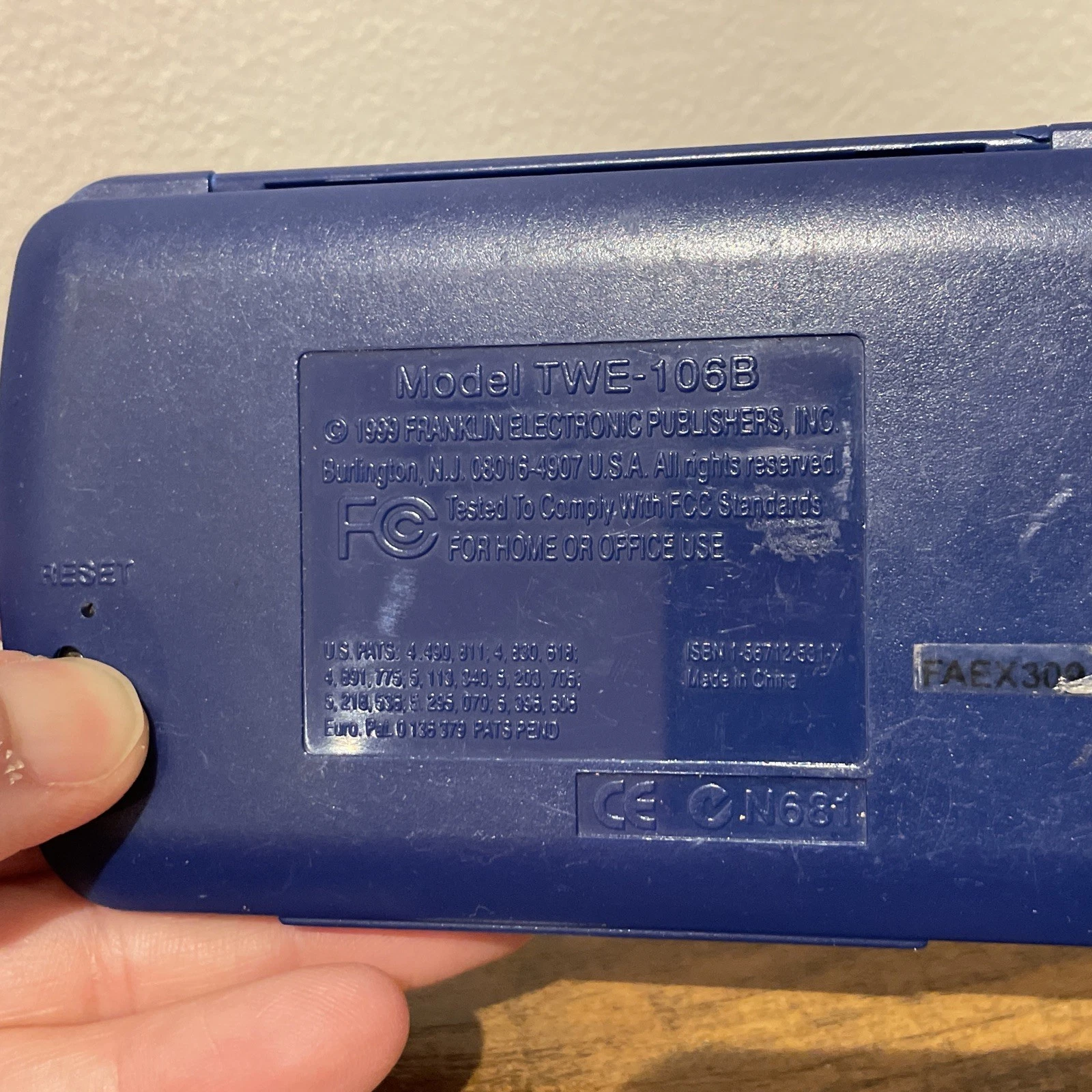 Vintage 1999 Franklin 5-Language Translator - photo 3