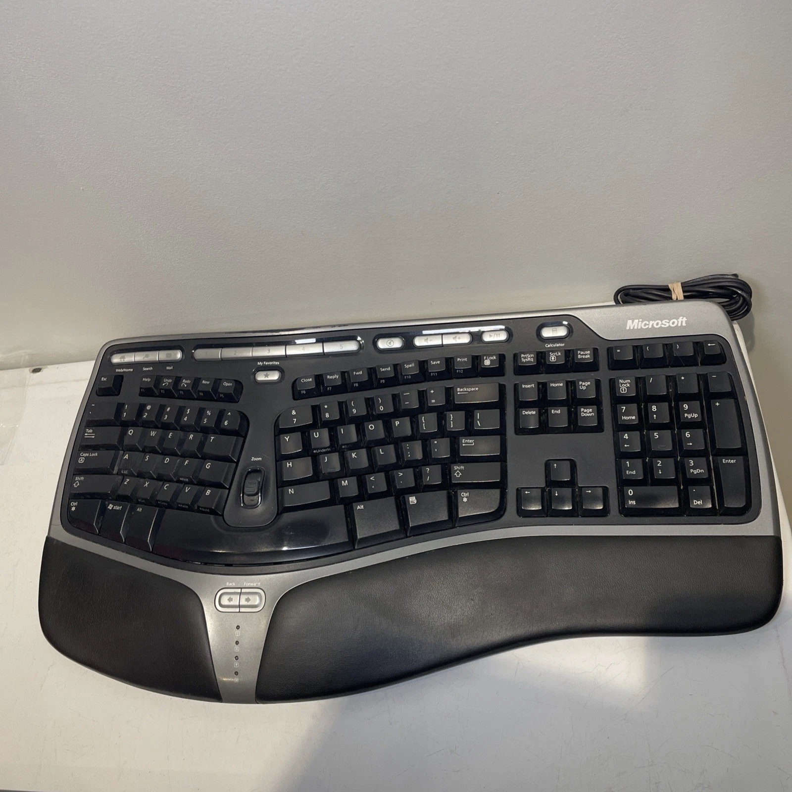 Microsoft Natural Ergonomic Keyboard 4000 v1.0 Tested - Works Gr