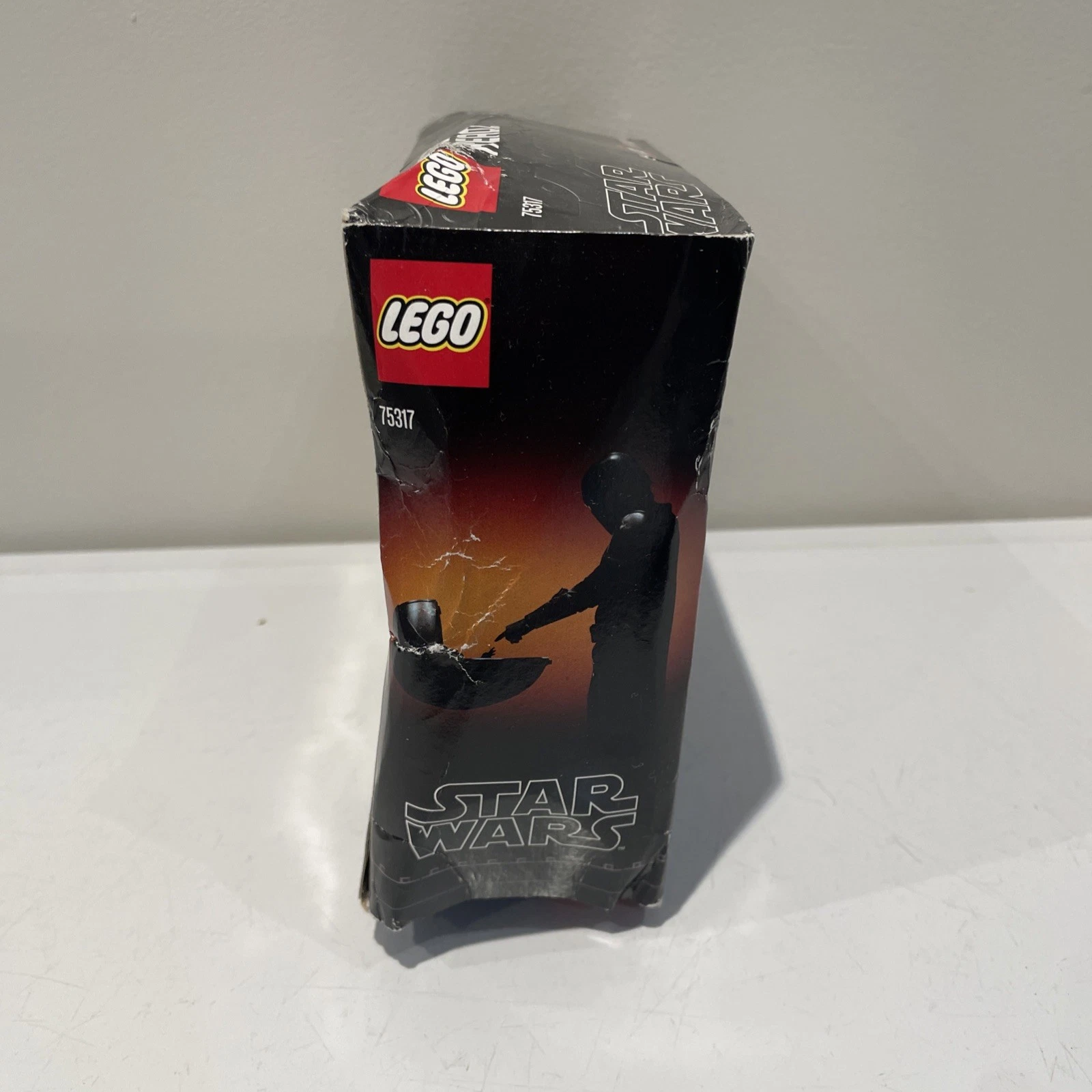 LEGO Mandalorian & Child BrickHeadz 75317 - New, Box Damaged - photo 2