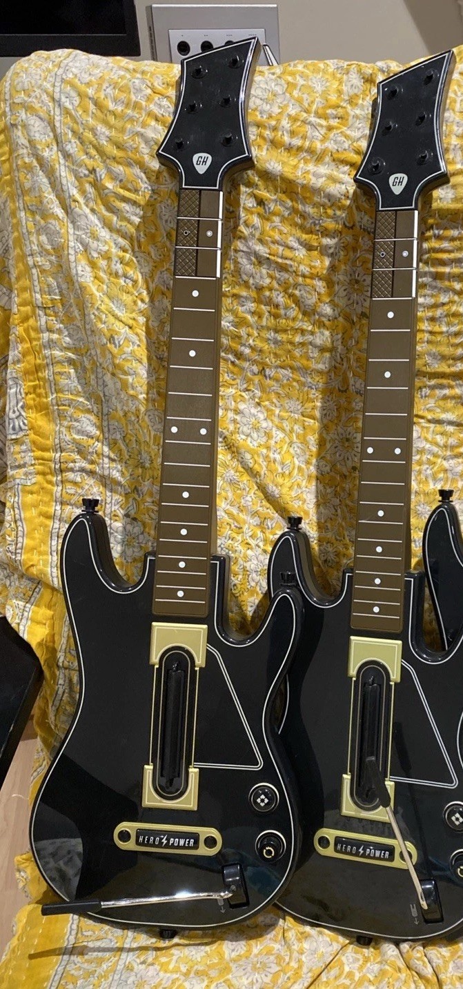 2x Tested Activision Guitar Hero Live Guitar Controllers (No Don