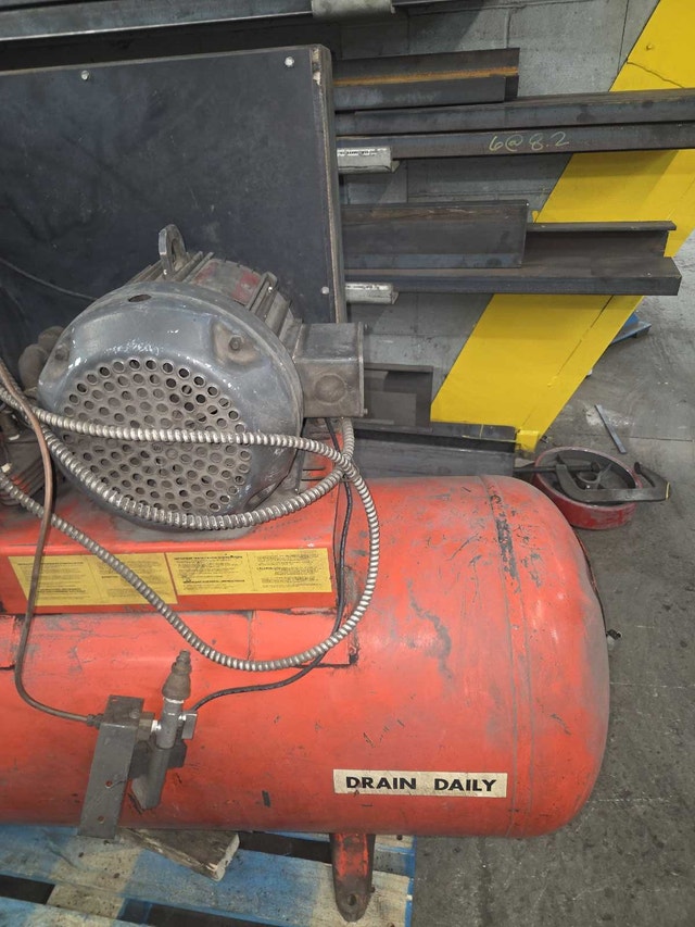 DeVilbis Electric Compressor - photo 3