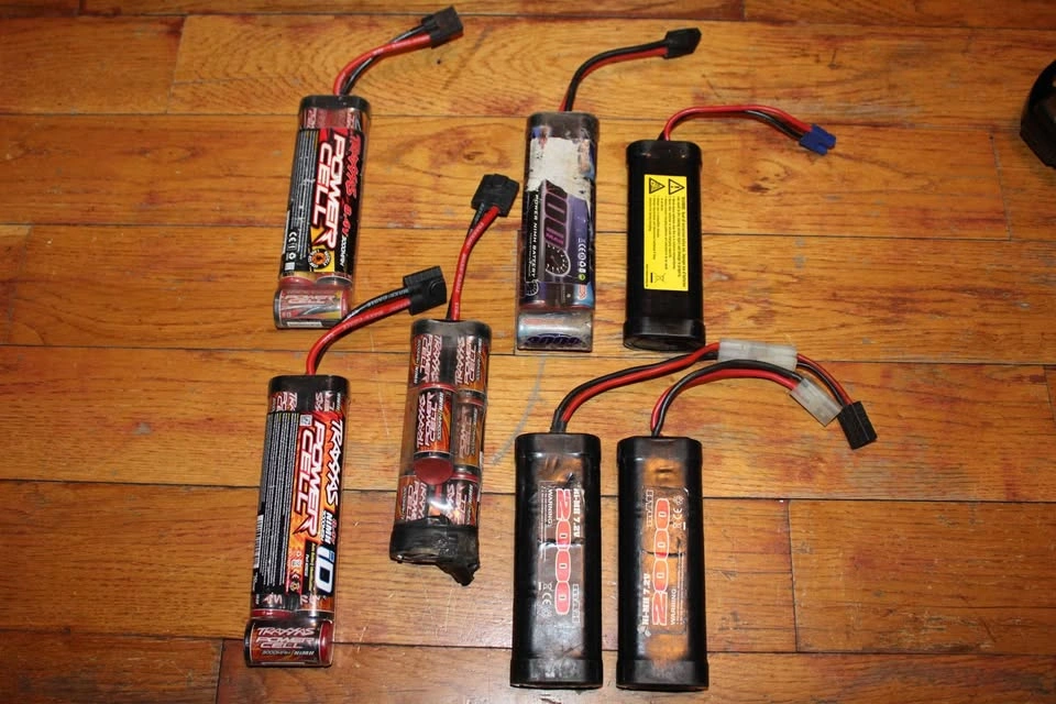 Traxxas RC Car Lot - Bodies, Remotes, Batteries, Wheels - photo 2