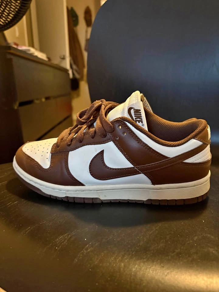 Woman’s Nike Dunk Low Cacao Wow W7.5