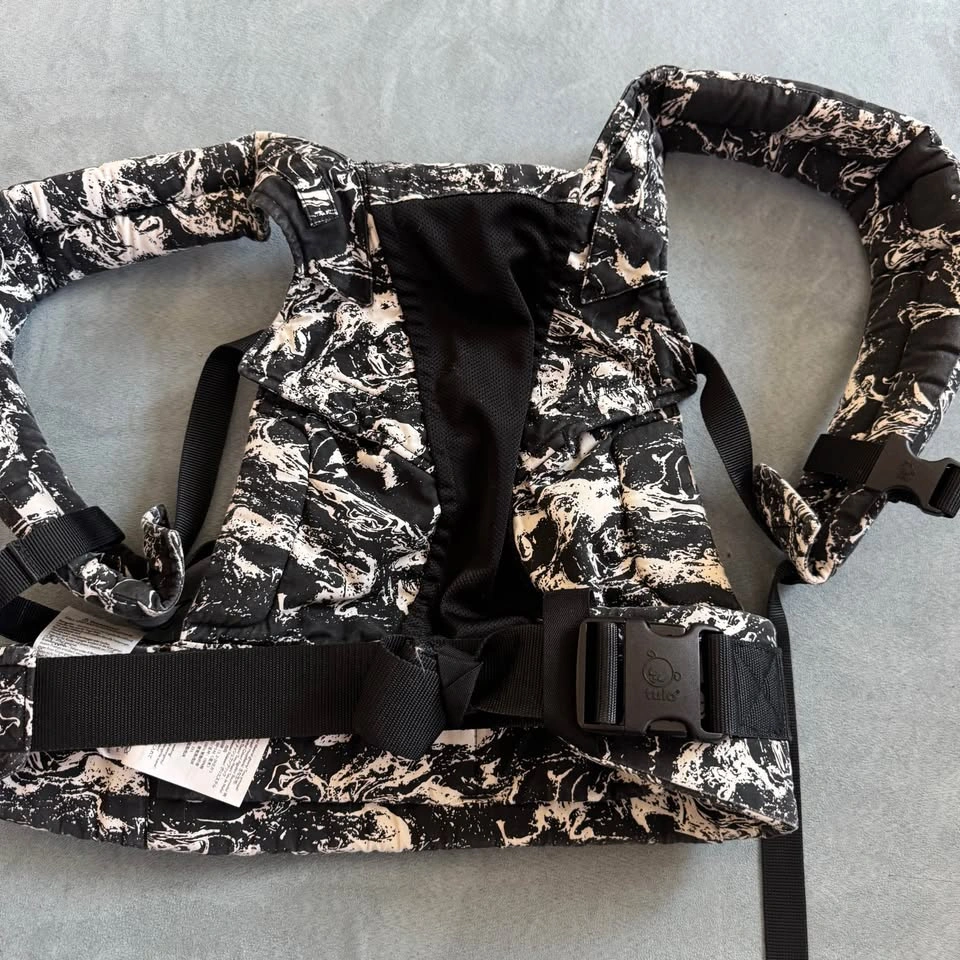 Tula Explore Baby Carrier – Marble Print – Like New - photo 5