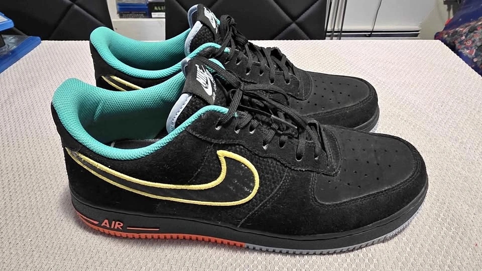 Nike Air Force 1 '07 LV8 'Peace and Unity' - Size 11.5 Mens