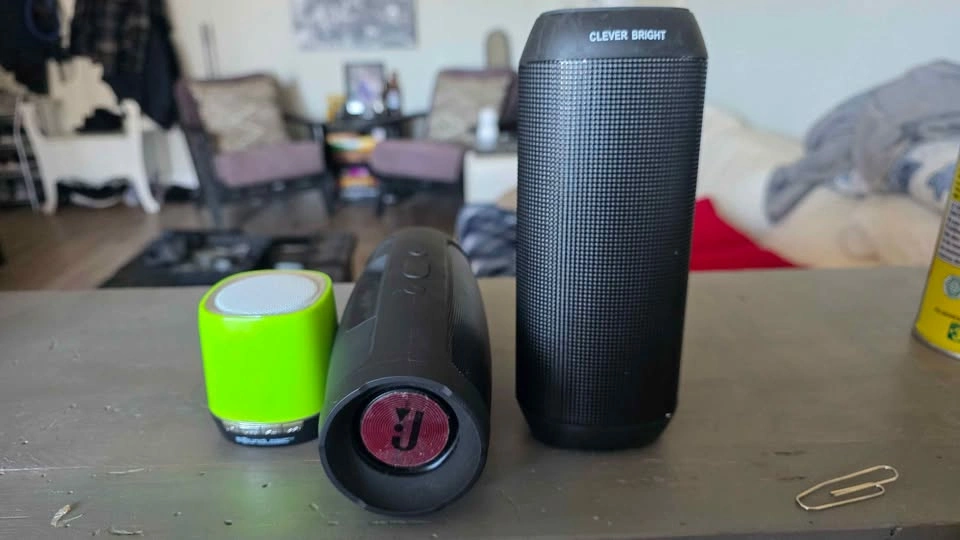 Bluetooth speakers! - photo 2