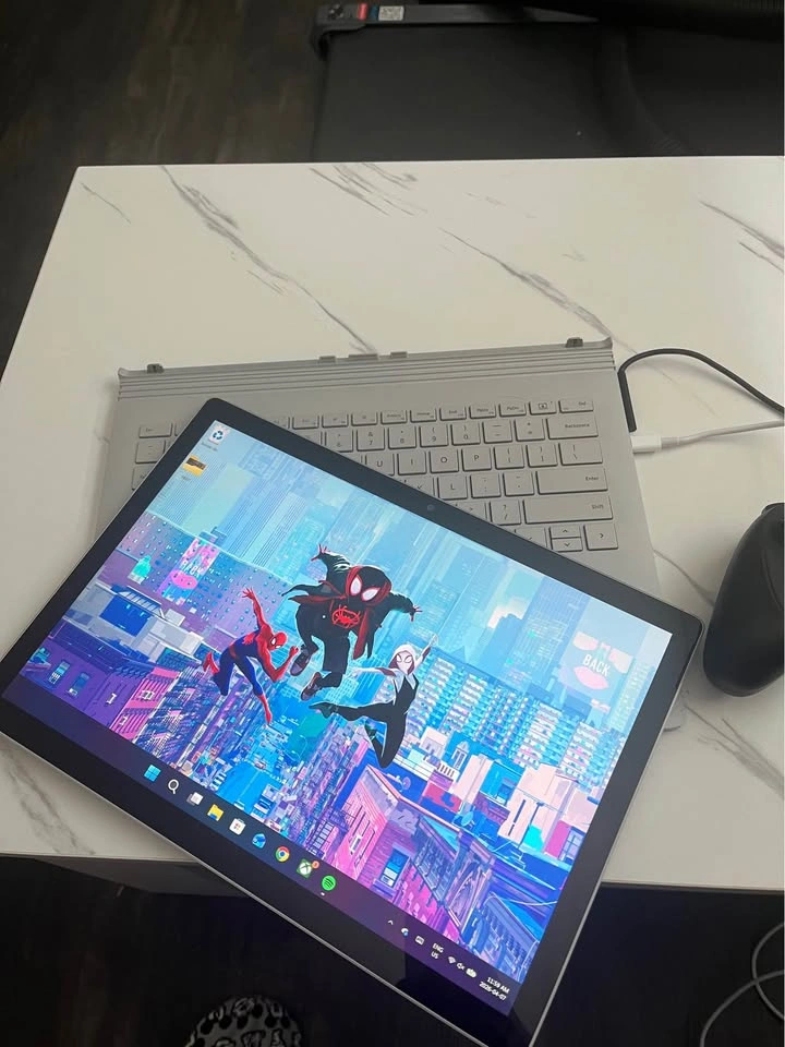 Surfacebook 3 - photo 2