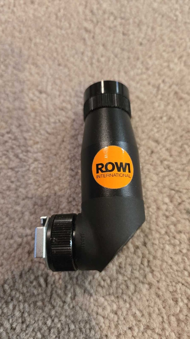 Rowi 90 degree view finder (OM or similar)