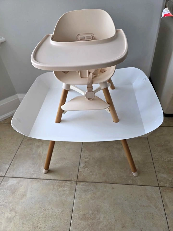 Lalo High Chair + Catchy Mat – Excellent Condition