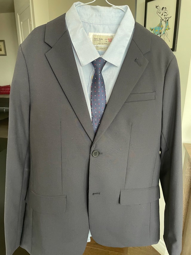 Youth Blazer, Shirt, and Tie Set - Size 11-12Y