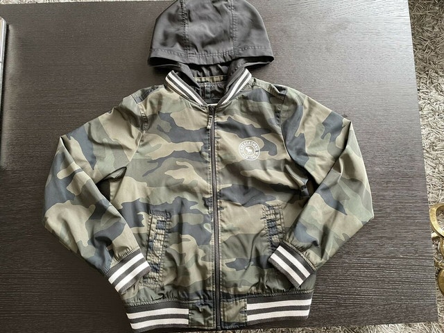 Kid's Abercrombie Light Jacket with Removable Hoodie - Size 13/1