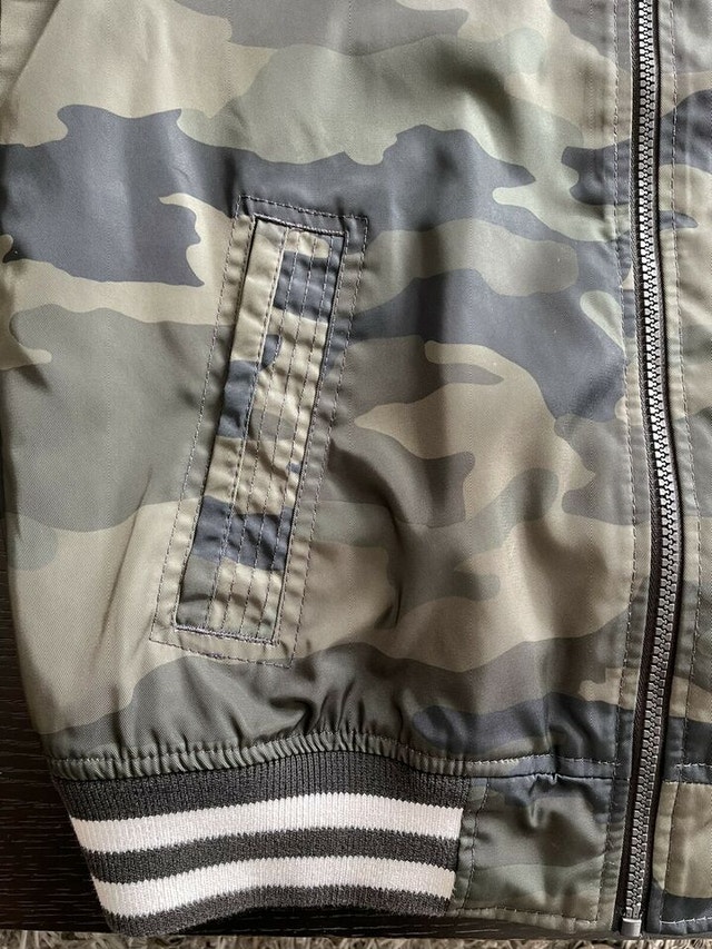 Kid's Abercrombie Light Jacket with Removable Hoodie - Size 13/1 - photo 5