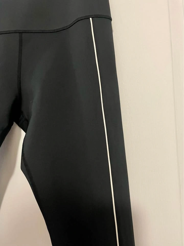 Knix Black High-Waist Active Leggings - L/G - photo 2
