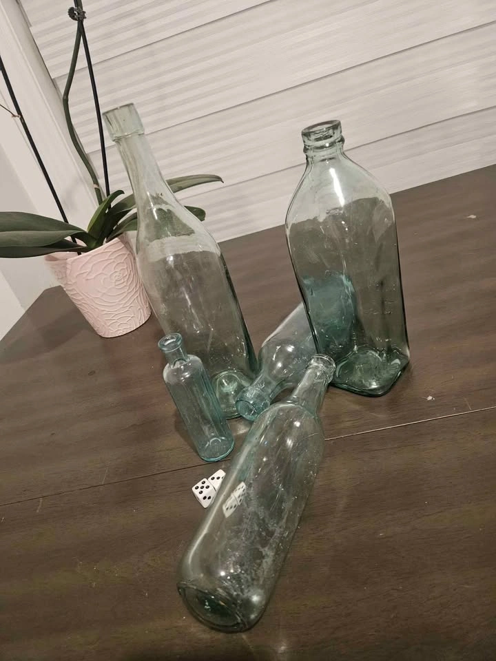 Antique bottle lot #1 - photo 3