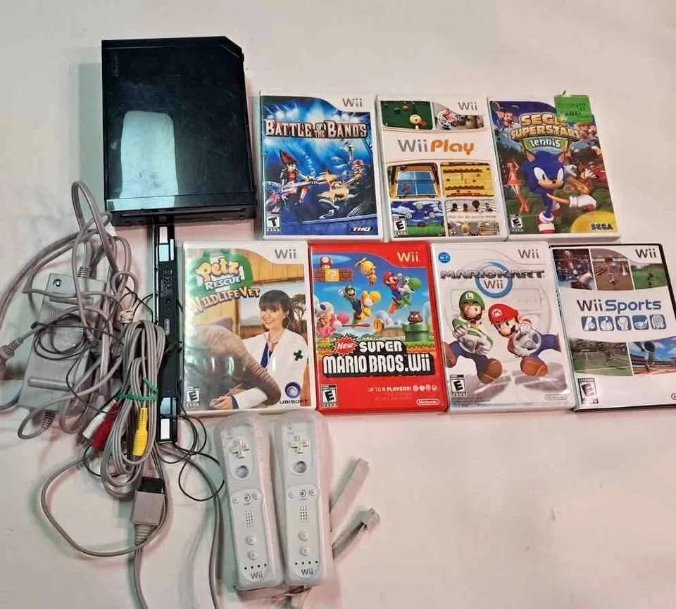 Wii bundle with 7 games thumbnail
