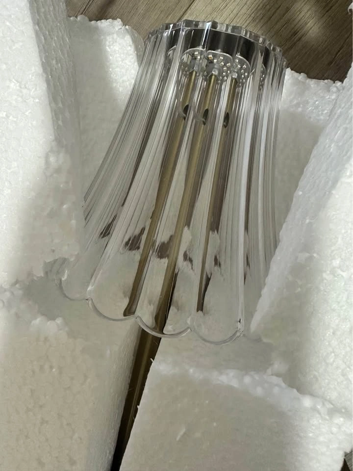 Rechargeable LED Table Lamp - photo 3