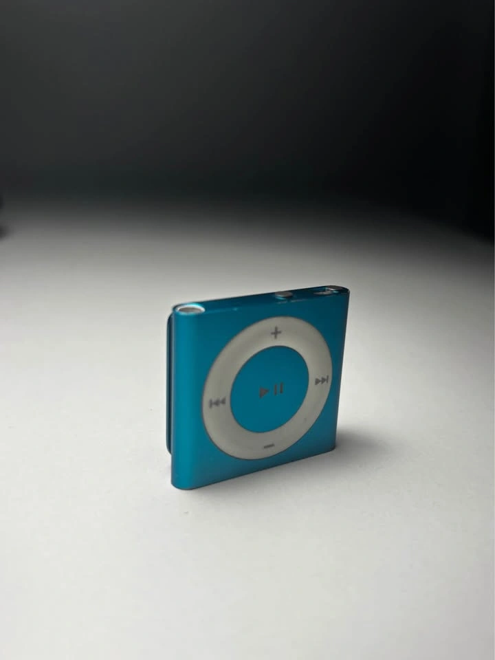 iPod Shuffle 4th Gen - photo 3