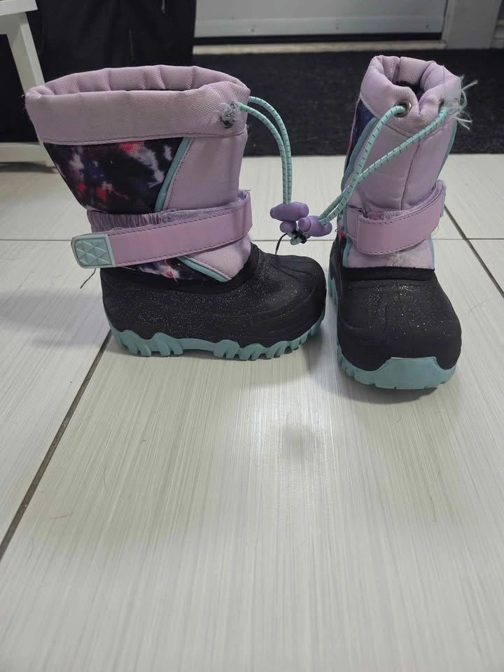 Toddler winter boots - light up - photo 3