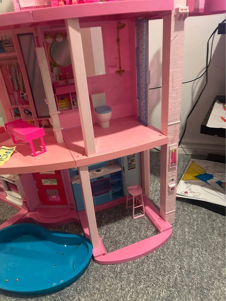 Barbie Malibu Dream House - photo 3