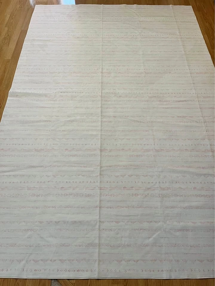 🌸6x9ft Light Pink/White Rug