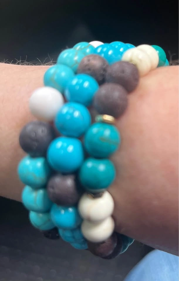 Set of three turquoise bracelets - photo 3