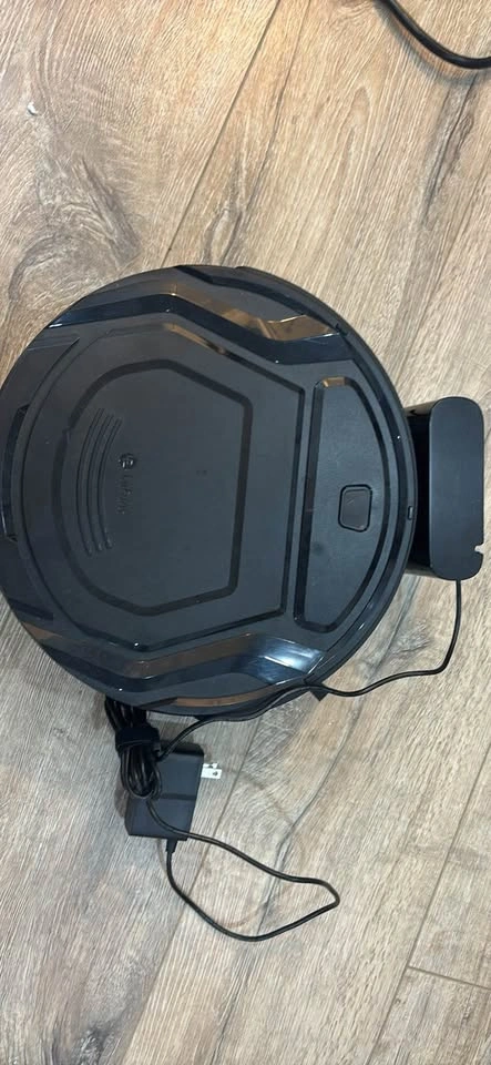 Lefant M210 Pro Robot Vacuum - Like New - photo 3