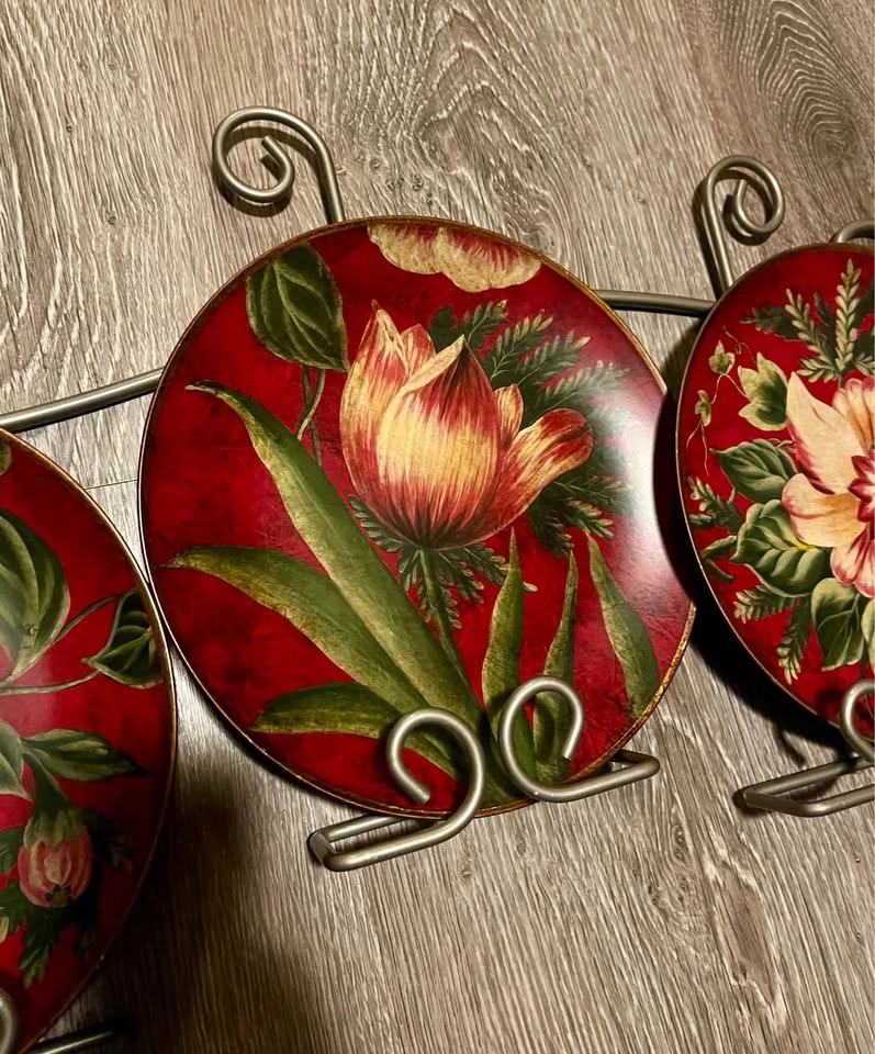 Set of 4 Casablanca plates with wall display holder - photo 2