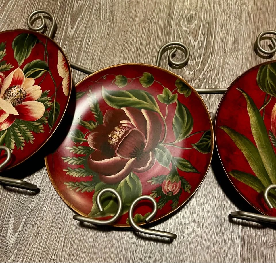 Set of 4 Casablanca plates with wall display holder - photo 3