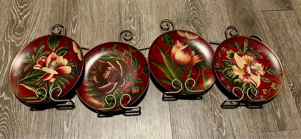 Set of 4 Casablanca plates with wall display holder - photo 5