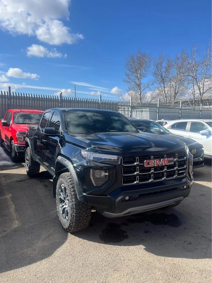 2024 GMC Canyon 4WD AT4 - photo 5