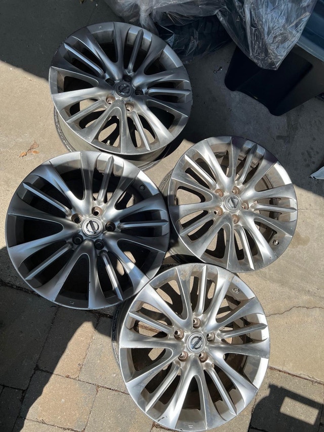 Nissan Rims 18 in - photo 2