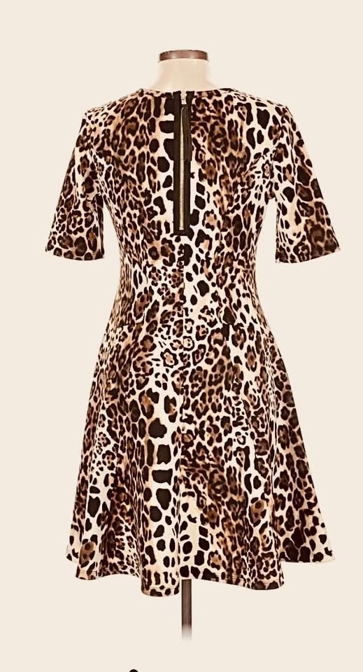 Karen Kane Leopard Cocktail Dress - photo 2