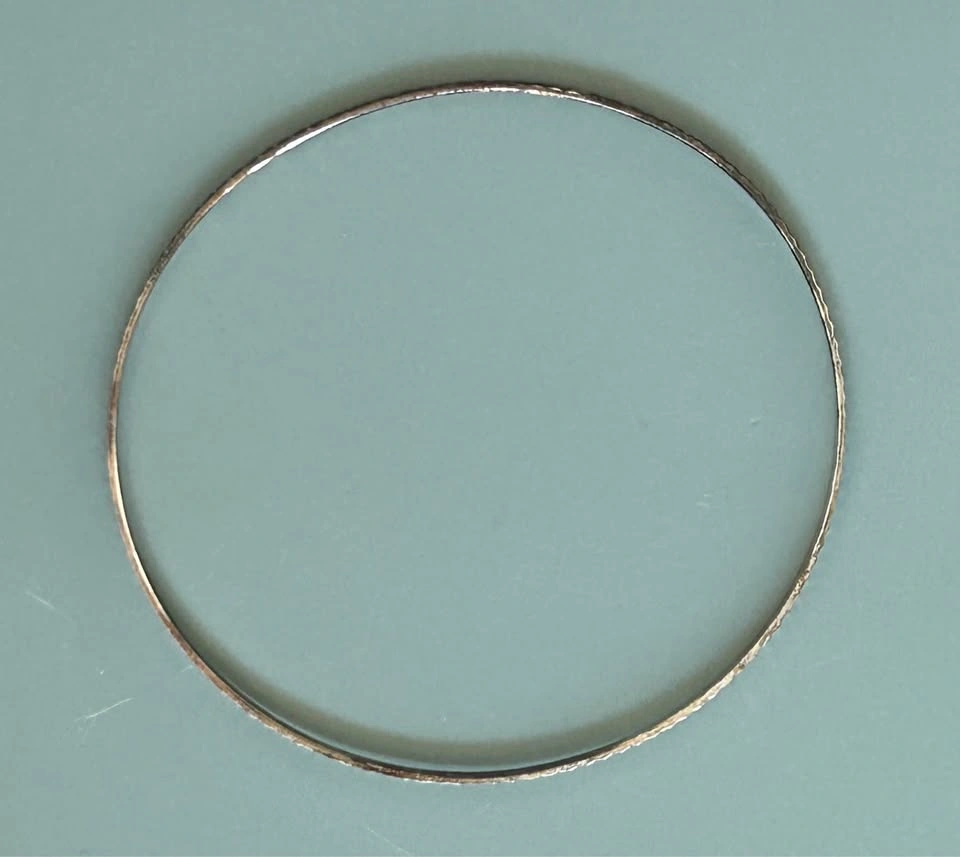 Vintage Sterling Silver Hammered Bangle Bracelet - photo 2