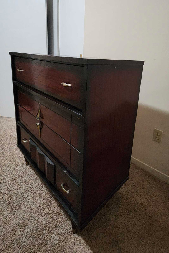 Vintage Dresser - photo 3