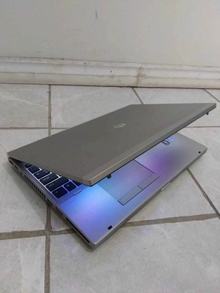 HP Elitebook i7 8GB RAM 500GB HDD 15.6" Laptop - photo 3