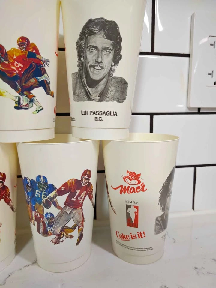 Vintage 80's CFL Macs Football Promo Cups x9 - photo 3