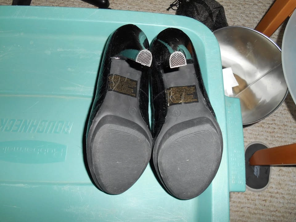 Black 3 1/2" High Heels - photo 2