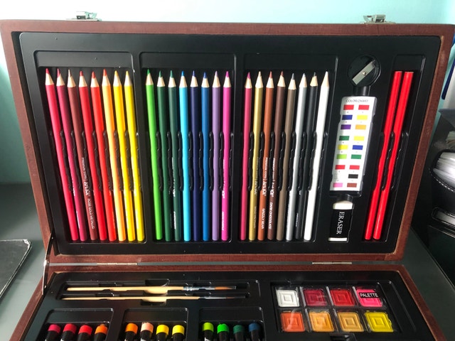 Massive Art Set with Sketchbooks - photo 5