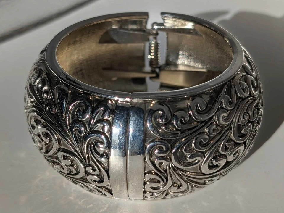 Vintage Silver Tone Thick Hinge Bracelet Textured - photo 5