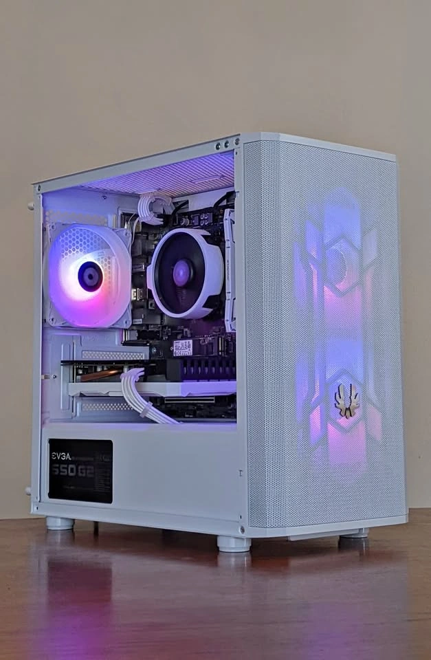 White Gaming PC | Ryzen 5 2600 - RTX 2060 - 16GB DDR4