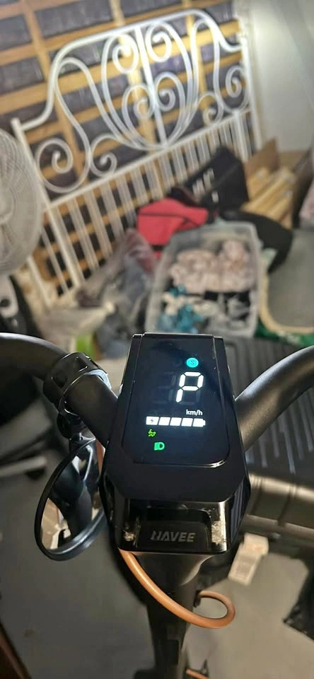 Electric Scooter & Accessories AND TWO YEAR WARRANTY