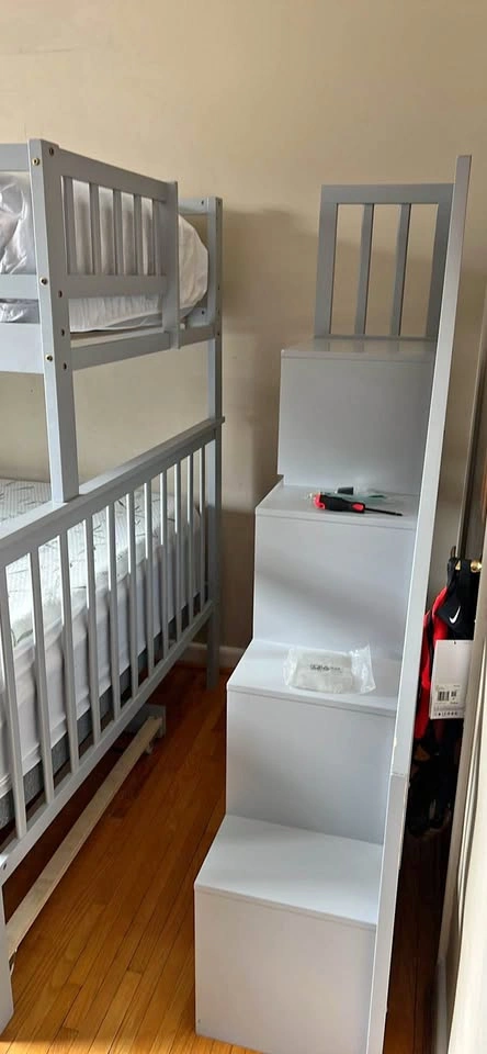 Bunk bed with mattresses