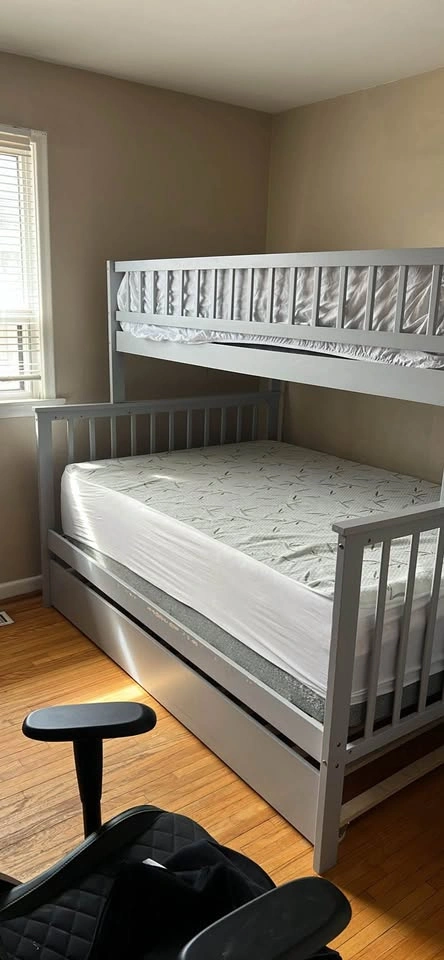 Bunk bed with mattresses - photo 2