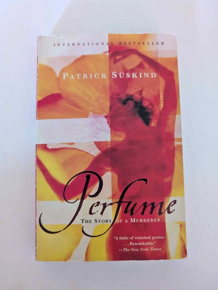 Perfume: The Story of a Murderer by Patrick Süskind Book