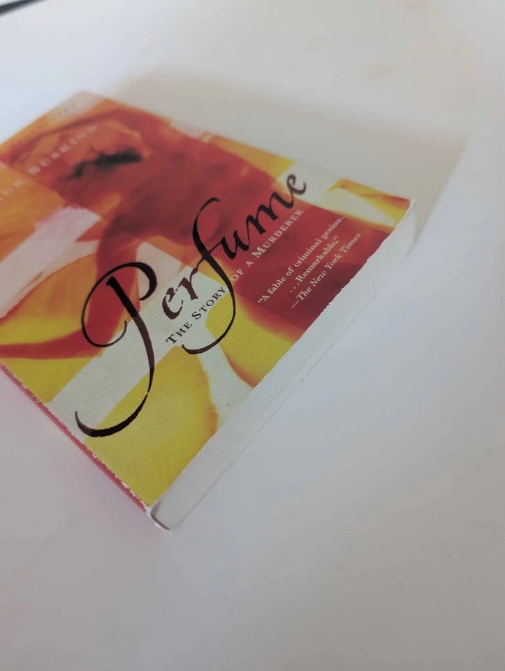 Perfume: The Story of a Murderer by Patrick Süskind Book - photo 4