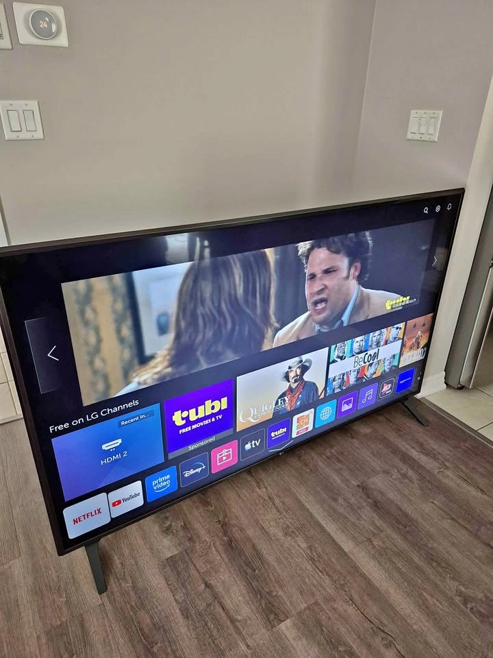 LG 75" 4K Smart TV - UHD HDR - With Original Box