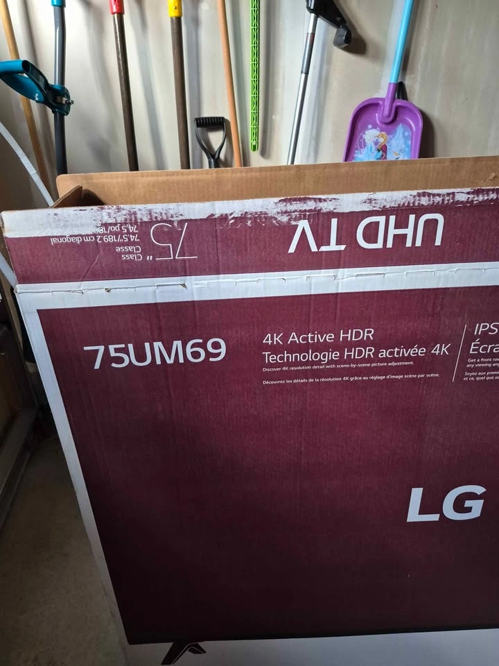 LG 75" 4K Smart TV - UHD HDR - With Original Box - photo 4