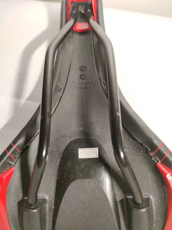 Bontrager Bike Saddle / Bicycle saddle - photo 4